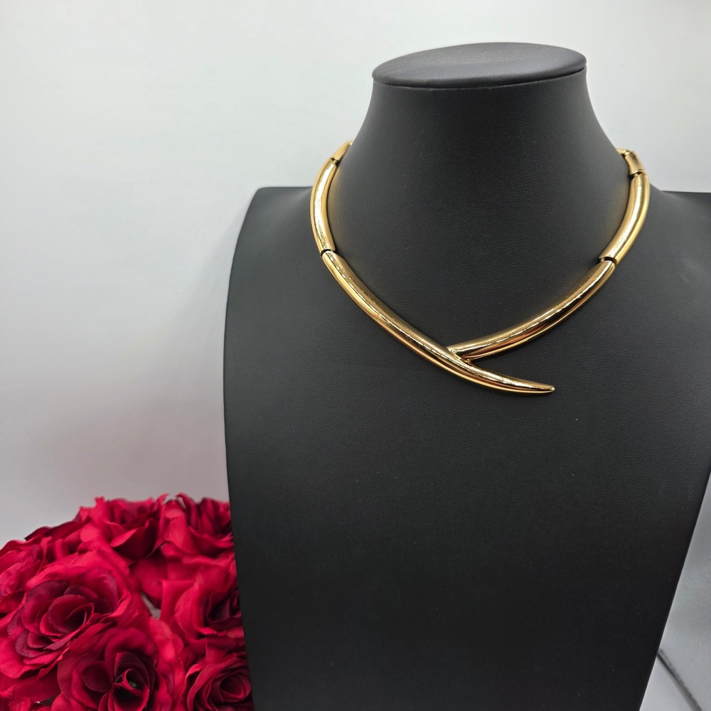 Monet Vintage Gold Tone Sculptural Bypass Collar Necklace Articulated Choker